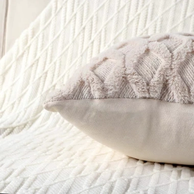 Vỏ gối vuông nhung vân kim cương – Trang trí sofa, tiệc, chỉ 77.700đ