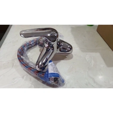 Vòi chậu rửa mặt nóng lạnh 3 lỗ - Giá ưu đãi 180.000đ, tiết kiệm nước 2