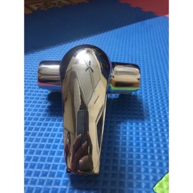 Vòi chậu rửa mặt nóng lạnh 3 lỗ - Giá ưu đãi 180.000đ, tiết kiệm nước 4