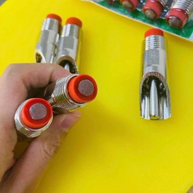 Vòi uống nước cho heo inox không gỉ phi 21 - Tiết kiệm, nút ngậm, giảm còn 85.000₫