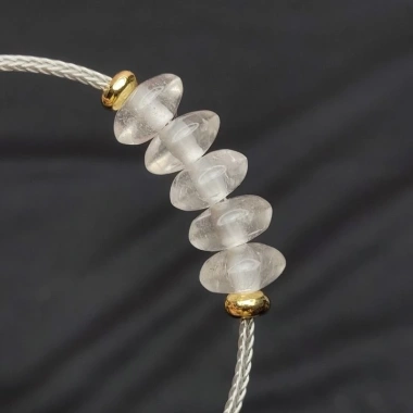 Vòng cáp ngũ điếu TA Trắng 2 màu trong và thể băng, điếu to mập, phù hợp mệnh Kim Thuỷ - Phong Thuỷ TUDO 402k 4
