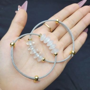 Vòng cáp ngũ điếu TA Trắng 2 màu trong và thể băng, điếu to mập, phù hợp mệnh Kim Thuỷ - Phong Thuỷ TUDO 402k 8