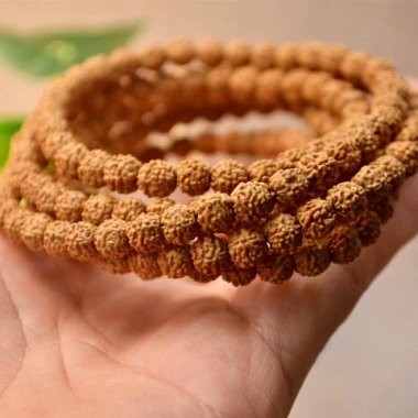 Vòng chuỗi 108 hạt Bồ đề kim cang tự nhiên 10mm – om mani padme hum Tây Tạng – 301.875₫