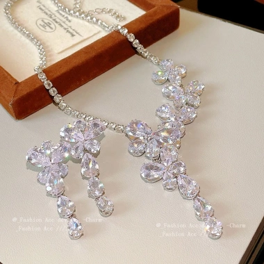 Vòng Cổ Bướm Zircon Hoa Xương Đòn Dây Chuyền Thanh Lịch Nữ - Giá ưu đãi 78.960₫