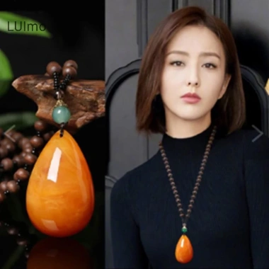 Vòng cổ choker vintage dân tộc nữ - dây xích sáp ong, thả hạt dài, phù hợp áo len, giá ưu đãi 38.5k