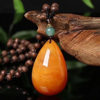 Vòng cổ choker vintage dân tộc nữ - dây xích sáp ong, thả hạt dài, phù hợp áo len, giá ưu đãi 38.5k