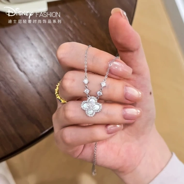 Vòng cổ cỏ ba lá Disney cao cấp - Quà Valentine cho bạn gái, giá 495k