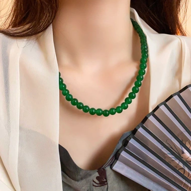 Vòng cổ hạt ngọc lục bảo thời trang sang trọng - Giá bán buôn 89.562 VND