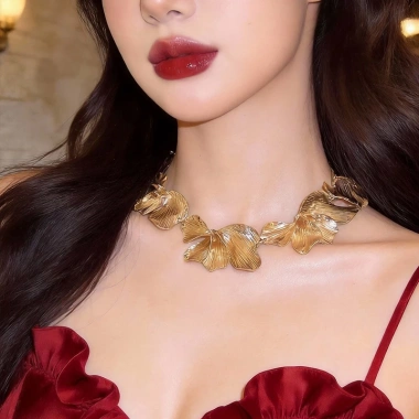 Vòng Cổ Hoa Nữ Lớn Điều Chỉnh Xích Thời Trang Hàn Quốc Sang Trọng Giá Rẻ 114.680 VND 4 Vòng Cổ Hoa Nữ Lớn Điều Chỉnh Xích Thời Trang Hàn Quốc Sang Trọng Giá Rẻ 114.680 VND 4