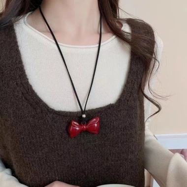 Vòng cổ mặt dây chuyền trái tim nơ đỏ cổ điển - Trang sức nữ giá ưu đãi 35.733₫