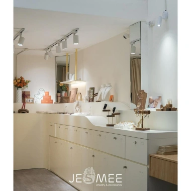 Vòng cổ nữ Jesmee Abstract Medal N25.030 - Dây da titan cá tính, giảm giá 369k