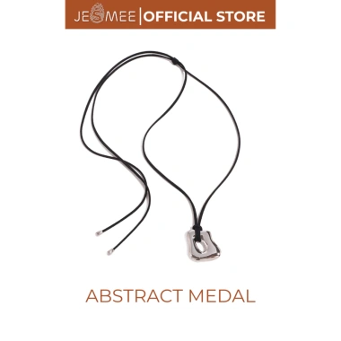 Vòng cổ nữ Jesmee Abstract Medal N25.030 - Dây da titan cá tính, giảm giá 369k