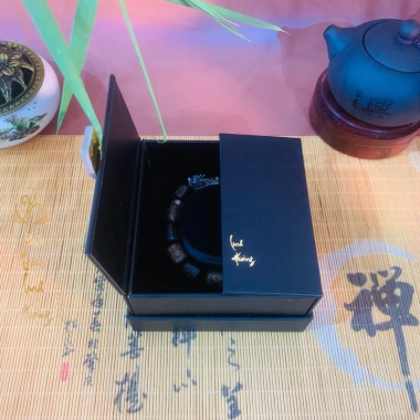 Vòng Đeo Tay Trầm Hương Chính Hãng – Hạt Phong Thủy Tự Nhiên Cao Cấp, Quà Tặng Nam Nữ, Thiết Kế Sánh Tròn