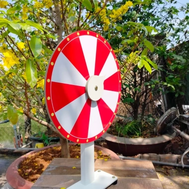 Vòng Quay Lucky Trắng Đỏ 12 ô - Đường kính 40cm, Cao 60cm, Giá 324.000₫ 4 Vòng Quay Lucky Trắng Đỏ 12 ô - Đường kính 40cm, Cao 60cm, Giá 324.000₫ 4