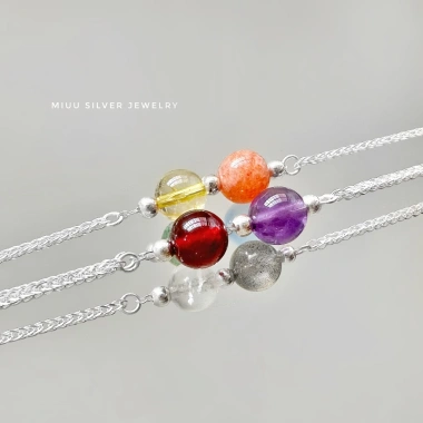 Vòng tay bạc Miuu - Lắc tay nữ phong thủy 2 charm bi, giảm 22% chỉ 301.000đ 4 Vòng tay bạc Miuu - Lắc tay nữ phong thủy 2 charm bi, giảm 22% chỉ 301.000đ 4