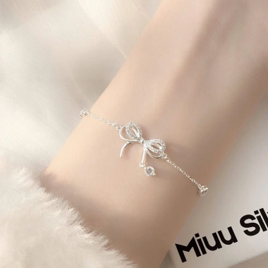 Vòng tay bạc Miuu Silver lắc tay nữ Amelia - Giá chỉ 500.000, giảm mạnh 2