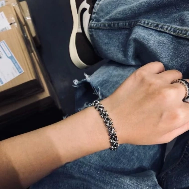 Vòng tay Chrome HEARTS Bạc 925 Hoa Chữ Thập Vintage Punk Rock - Phong cách Hip Hop, quà tặng 1.976, giá chỉ 495.000 VND 4
