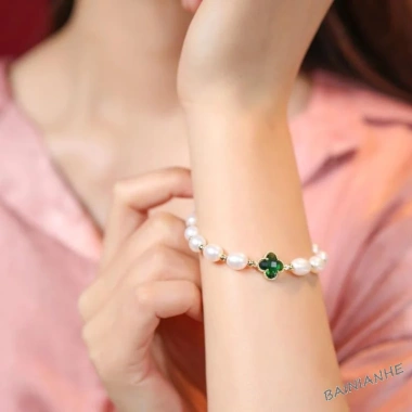 Vòng tay chuỗi hạt ngọc trai đính hoa cúc nhỏ, thời trang nữ, giảm giá 22% chỉ 25.025₫ 3 Vòng tay chuỗi hạt ngọc trai đính hoa cúc nhỏ, thời trang nữ, giảm giá 22% chỉ 25.025₫ 3
