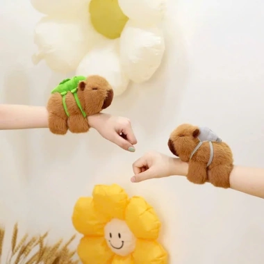 Vòng Tay Cổ Tròn Capybara cho Bé Gái - Đồ Chơi Búp Bê Sang Trọng, Giá 75.680₫