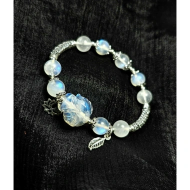 Vòng Tay Đá Hồ Ly Moon Charm Phước Tâm - Đá phong thủy, năng lượng tích cực, tài lộc, may mắn, giảm 20%