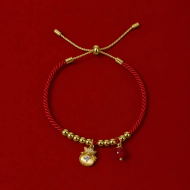 Vòng Tay Dây Đỏ May Mắn – Charm Nhỏ Thanh Lịch, Thiết Kế Tinh Tế, Giá 108.000đ