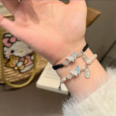 Vòng tay hòa bình hình bướm dễ thương - Quà tặng cặp đôi và bạn bè, ưu đãi 39.599₫