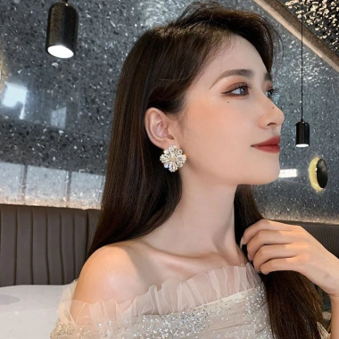 Vòng tay kim cương giả phong cách mới, sang trọng, tinh tế - Giá ưu đãi 49,287₫