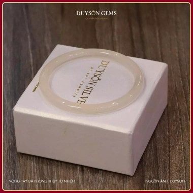 Vòng tay mã não trắng tự nhiên Bạch Nguyệt Quang phong thủy khởi quang Duyson Gems - Giá 592k 7