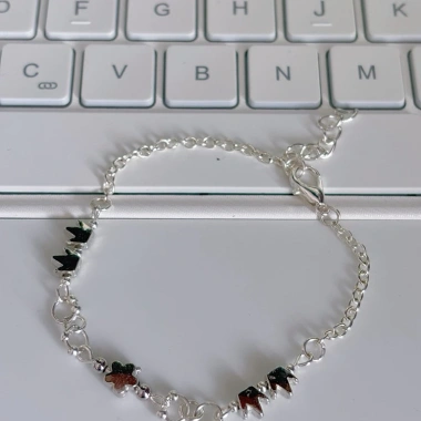 Vòng tay Minimal Crown Chain - Thiết kế sang trọng, giá ưu đãi 60.000 VND 3