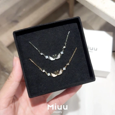 Vòng tay nữ Miuu Jewelry lắc tay thiên nga đính đá FSC 10 - Giá chỉ 260.000₫ 5 Vòng tay nữ Miuu Jewelry lắc tay thiên nga đính đá FSC 10 - Giá chỉ 260.000₫ 5