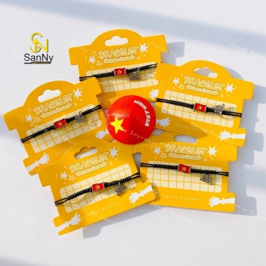 Vòng tay thắt dây lá cờ Việt Nam thiết kế độc đáo giảm giá 22% chỉ 75.000₫