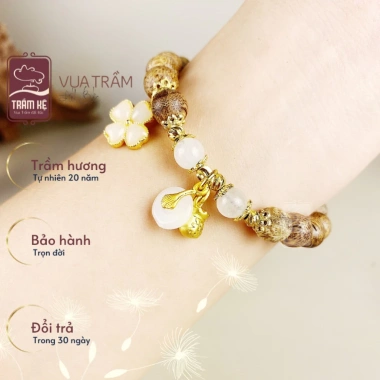Vòng Tay Trầm Hương Nữ Đồng Điếu Cỏ 4 Lá - Mang Bình An, May Mắn, Tài Lộc - Giá 129.000₫
