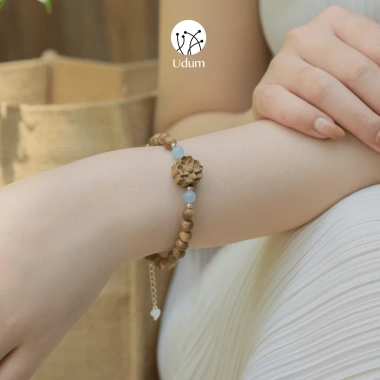 Vòng tay trầm hương nữ liên hoa ngũ hành phong thủy tài lộc, quà biếu Udum