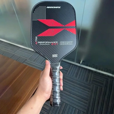 Vợt Pickleball Arronax Vortex V3 T700: Siêu nhẹ Lõi tổ ong Kiểm soát xoáy tốt