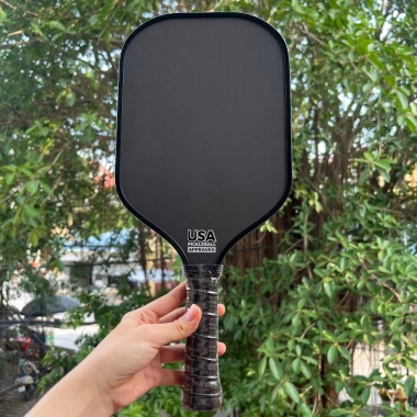 Vợt Pickleball Carbon T1.000 16mm - Thi đấu trong nhà và ngoài trời, chuẩn quốc tế, tặng 1 bóng 9 Vợt Pickleball Carbon T1.000 16mm - Thi đấu trong nhà và ngoài trời, chuẩn quốc tế, tặng 1 bóng 9