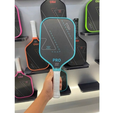 Vợt Pickleball Carbon T700 Pro Cao Cấp – Giá Gốc 310k, Giảm còn 250k – Siêu Nhẹ, Bền Bỉ