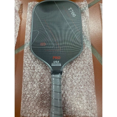 Vợt Pickleball Carbon T700 Pro – Siêu nhẹ, mặt nhám bám bóng, hiệu suất tối ưu 8
