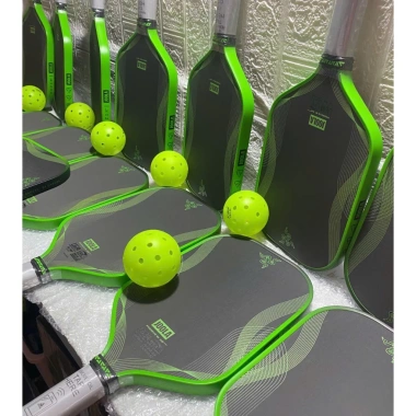 Vợt Pickleball JOOLA x RAZER Carbon 100% Siêu Nhám + 2 Quấn Cán - Giá 389.000₫