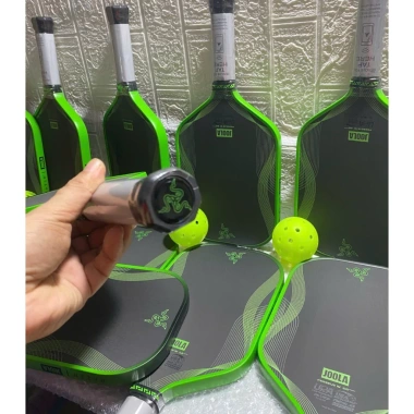 Vợt Pickleball JOOLA x RAZER Carbon 100% Siêu Nhám + 2 Quấn Cán - Giá 389.000₫
