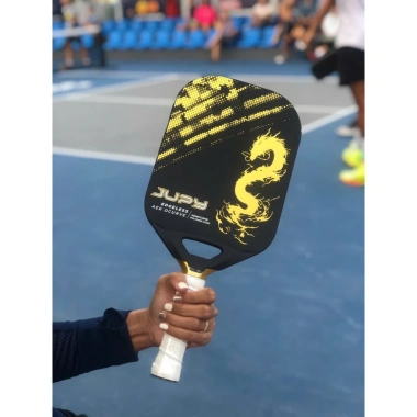 Vợt Pickleball Jusain Rồng Vàng Full Carbon T700 Siêu Nhẹ Mẫu 2.024 Giá 800.000₫