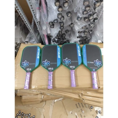 Vợt Pickleball Proton Peacock – Nhẹ Bền, Kiểm Soát Tốt, Giá Ưu Đãi 380.000₫