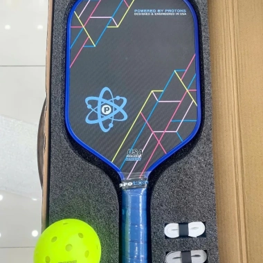 Vợt Pickleball PROTONS Carbon Fiber Cao Cấp: Phản Lực Mạnh, Tốc Độ Vượt Trội, Chính Xác, Giá 435.000đ