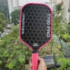 Vợt Pickleball T700 mặt nhám 16mm phủ carbon siêu nhẹ tặng 2 bóng luyện tập 8