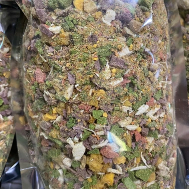 Vụn mix lộn xộn thịt sấy đông khô cho chó mèo hamster - gan, trứng, rau củ, xương, giá ưu đãi 45.000₫ 4