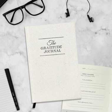 Wangmcai Sổ Tay Gratitude Journal A5 Bìa Cứng Giấy Dày Ruy Băng Đánh Dấu Nhận Ưu Đãi 135.864₫ 7