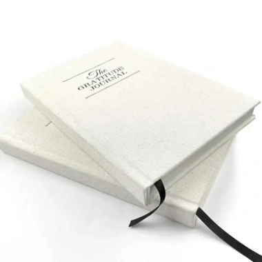 Wangmcai Sổ Tay Gratitude Journal A5 Bìa Cứng Giấy Dày Ruy Băng Đánh Dấu Nhận Ưu Đãi 135.864₫ 8