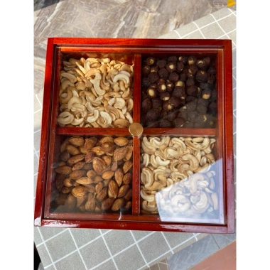 XẢ HÀNG Khay đựng bánh kẹo Tết Bính Ngọ 2.026 gỗ tự nhiên thủ công - 179.999đ