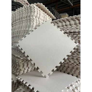 Xả lỗ vốn 300k – 50 tấm chất lượng, giảm giá 300.000đ, bảo hành 12 tháng