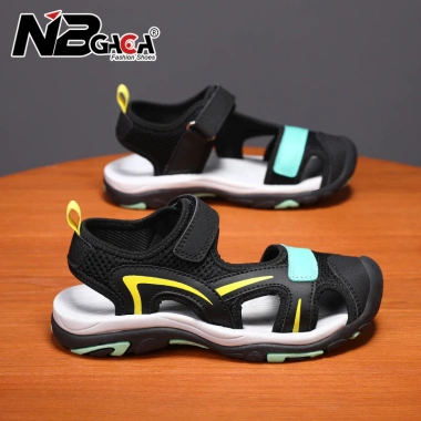 Xăng Đan Đen Thoáng Mát Mùa Hè Cho Bé Trai và Gái - Lưới Thoáng Khí, Đế MD Chống Trơn Trượt, Velcro Tiện Lợi, Giá 265k