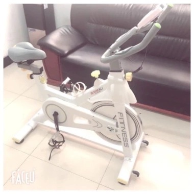 Xe đạp tập thể dục Fitness trắng không tiếng ồn - Giá ưu đãi 2.07 triệu cho nhà